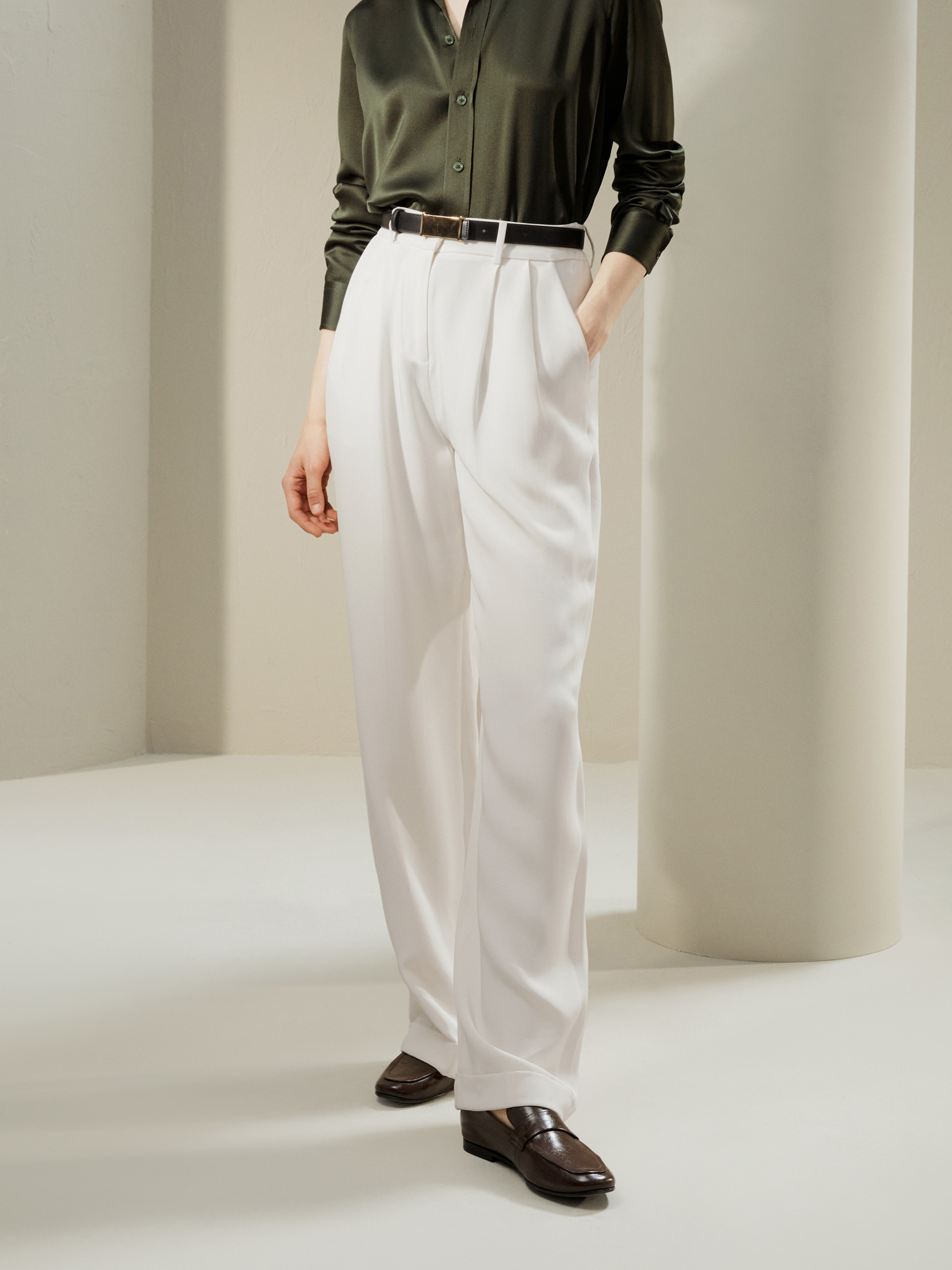 Wide leg silk-lined Wool Trousers